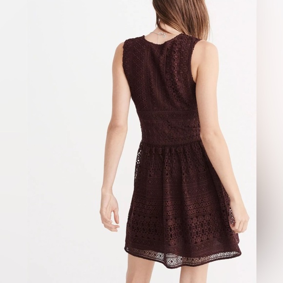 ABERCROMBIE Women’s Burgundy Lace Sleeveless Mini Dress Size 10 - Picture 2 of 10